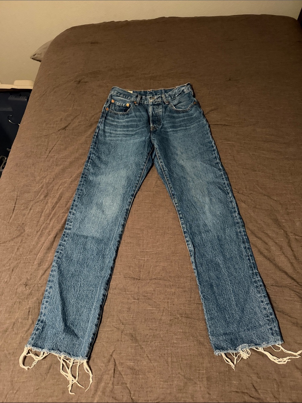 Levi’s Women's Ankle-Length Raw Hem Blue Jeans size 28